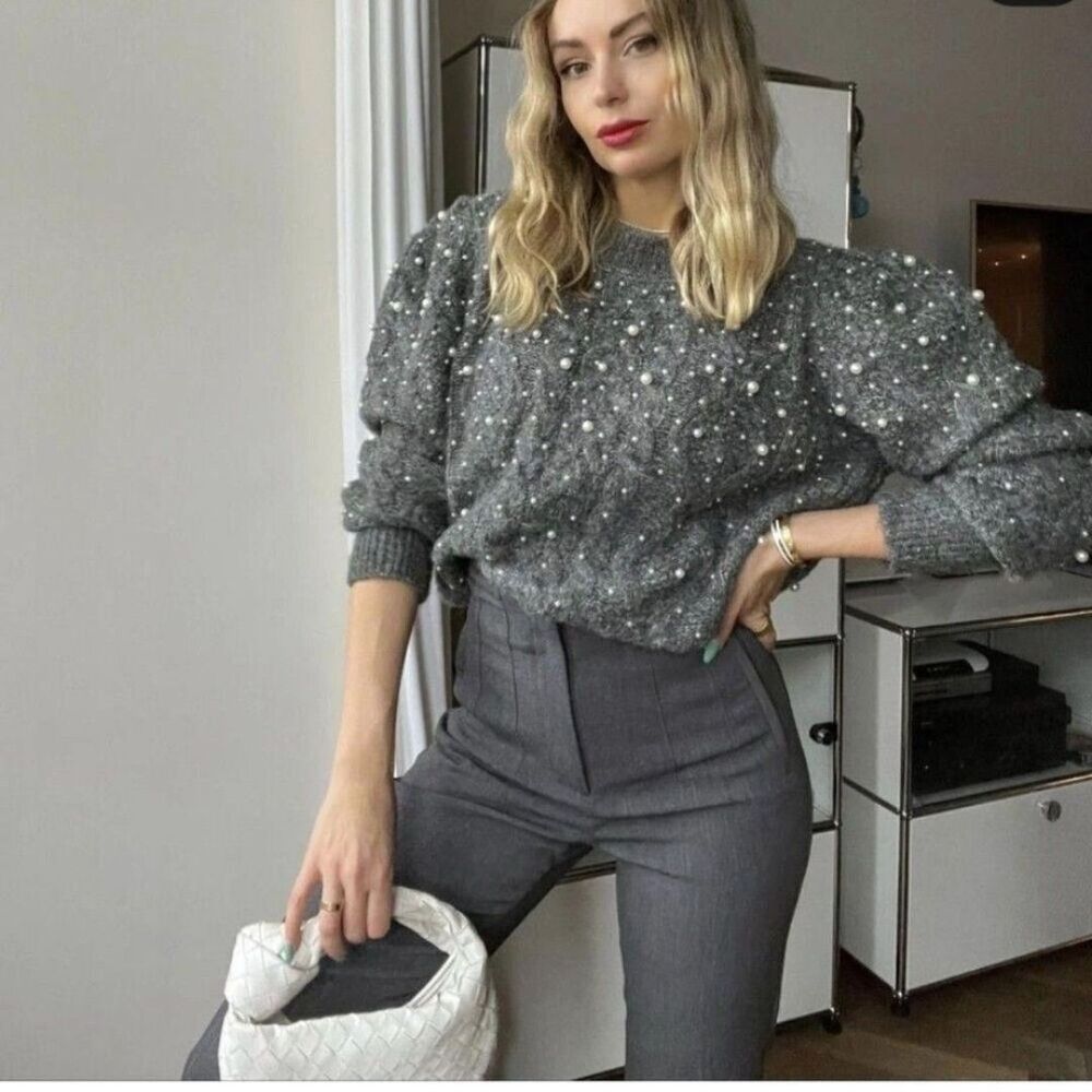 NWT KNIT SWEATER WITH FAUX PEARLS size Small